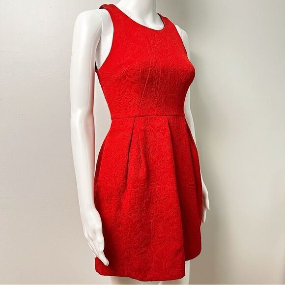 ᴇᴜᴄ ᴀɴᴛʜʀᴏᴘᴏʟᴏɢɪᴇ ʙʀᴏᴄᴀᴅᴇ ᴄᴜᴛᴏᴜᴛ ꜰᴏʀᴍᴀʟ ᴄᴏᴄᴋᴛᴀɪʟ ᴅʀᴇꜱꜱ - Picture 4 of 13